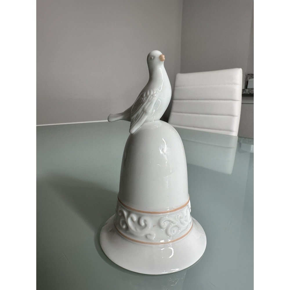 AVON The Tapestry Collection 1981 Porcelain Bell w/ White Dove Handle Taiwan